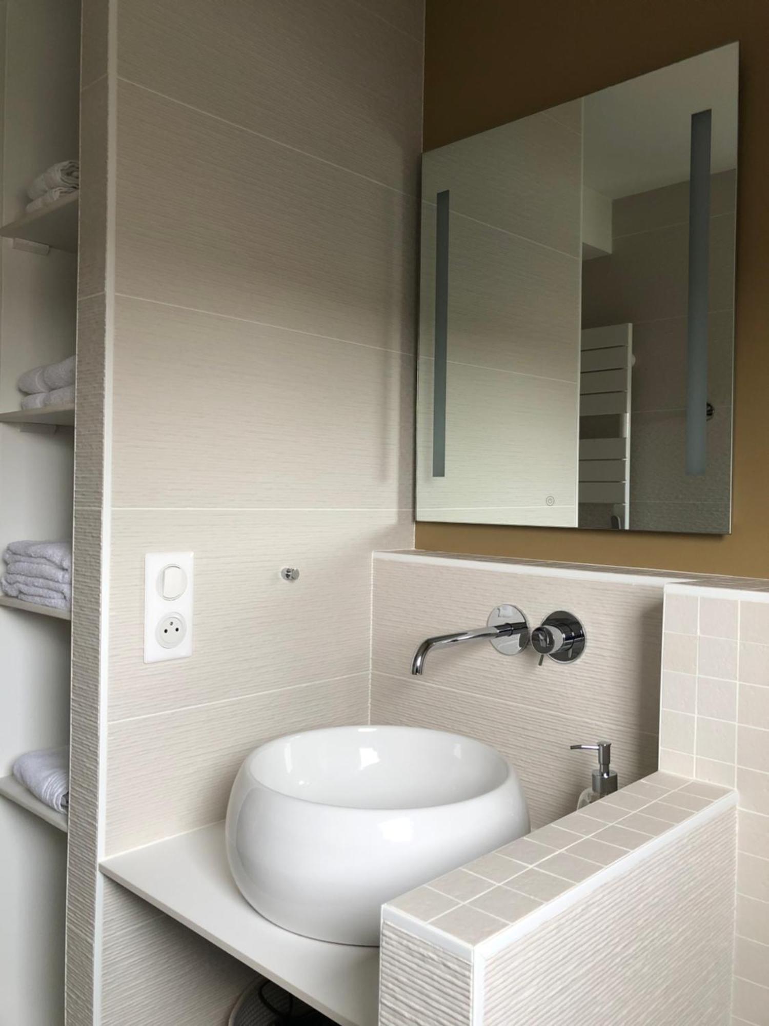 Face A La Mer, Bel Appartement Saint-Nazaire  Extérieur photo